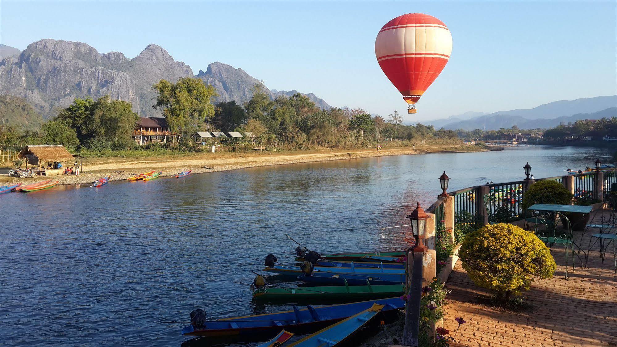 Villa Nam Song Vang Vieng Bagian luar foto